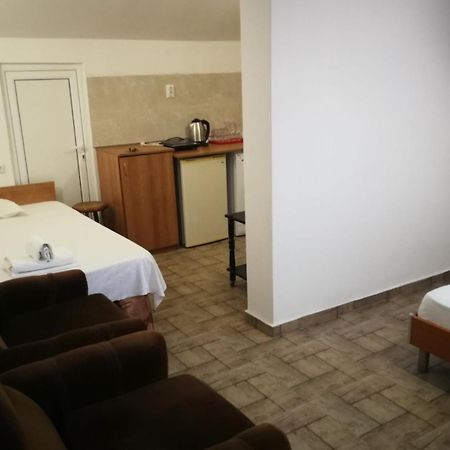 Hrisi Hotel Csernomorec Kültér fotó
