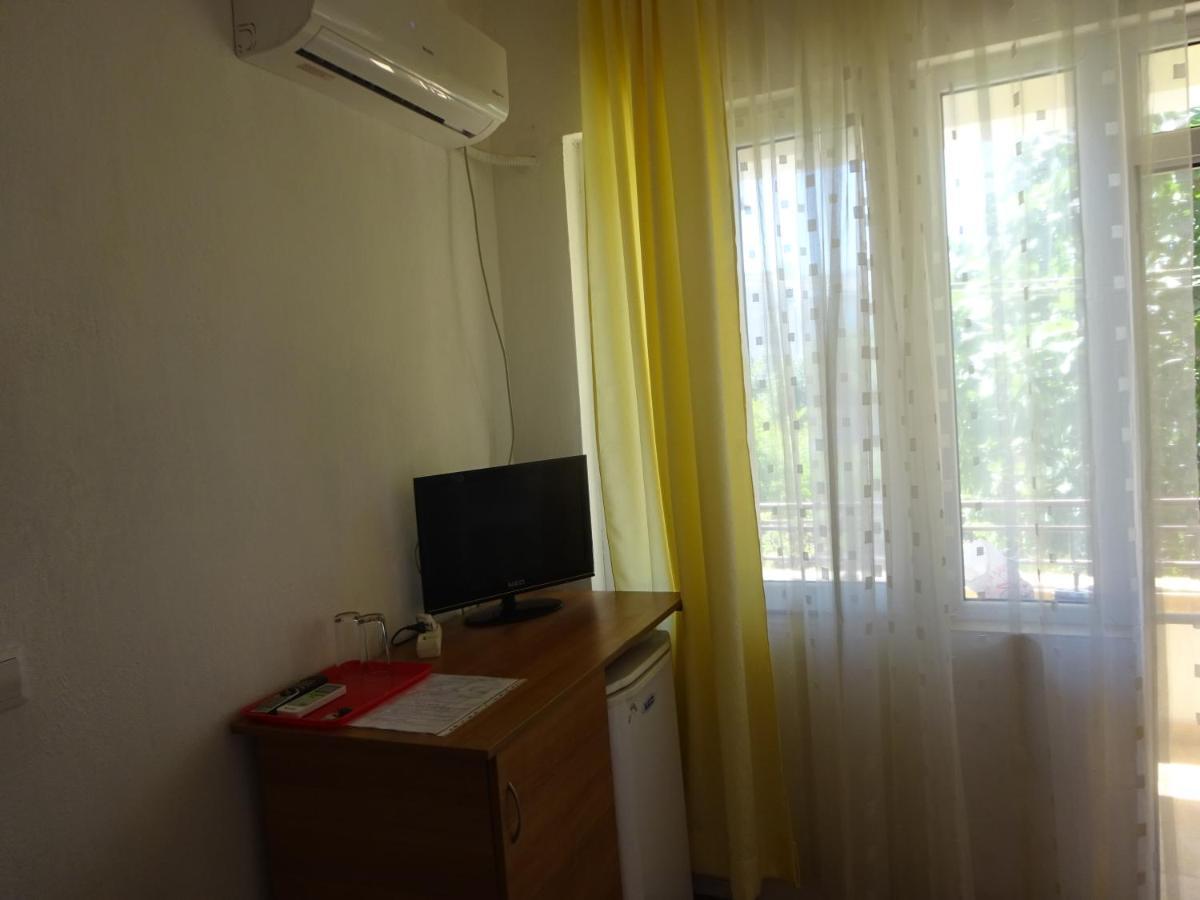 Hrisi Hotel Csernomorec Kültér fotó