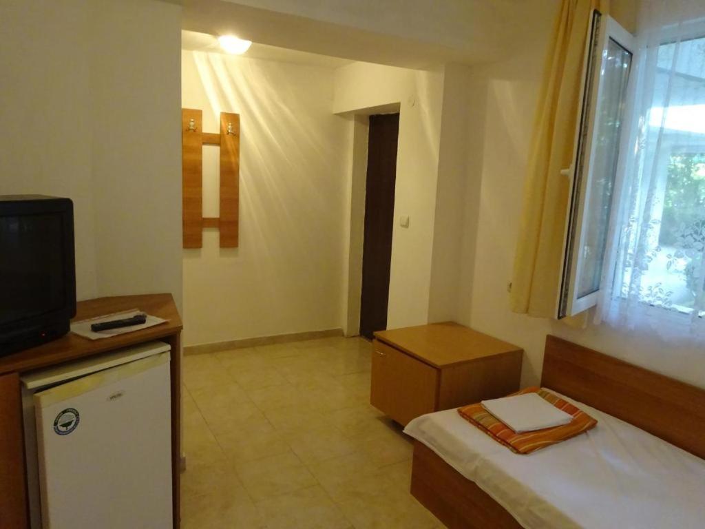 Hrisi Hotel Csernomorec Kültér fotó