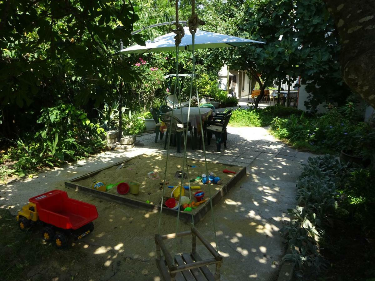 Hrisi Hotel Csernomorec Kültér fotó